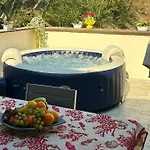 Urbino E Gola Del Furlo, Idromassaggio Lux Appartement *