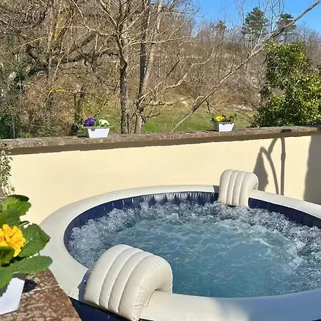 Apartamento Urbino E Gola Del Furlo, Idromassaggio Lux Bellaria-Pole-Petriccio