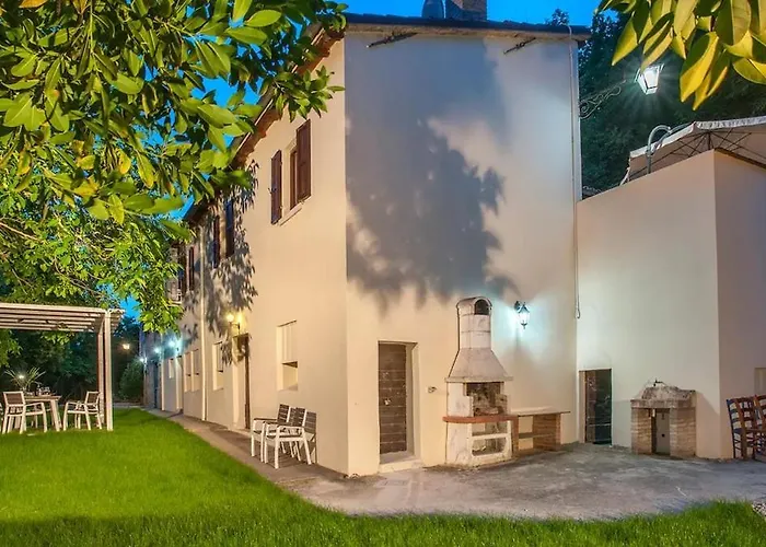 Urbino E Gola Del Furlo, Idromassaggio Lux Διαμέρισμα Bellaria-Pole-Petriccio