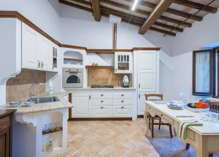 Urbino E Gola Del Furlo, Idromassaggio Lux Bellaria-Pole-Petriccio